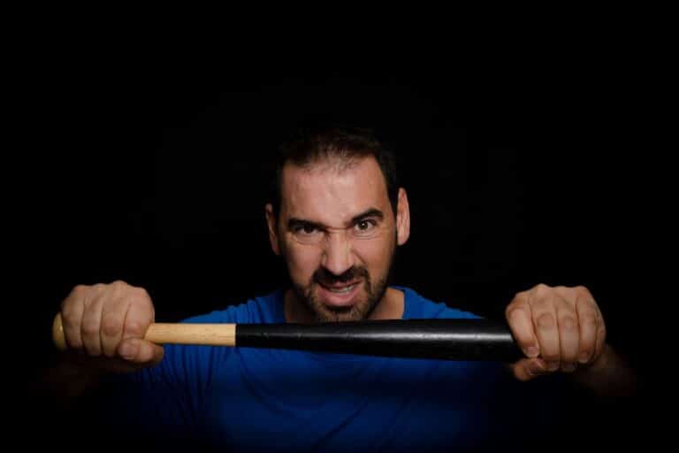 diferencia entre amenazas leves y graves