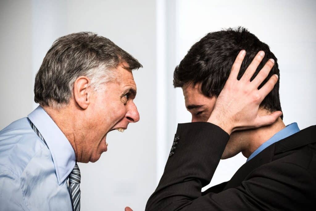 puedo grabar una conversación con mi jefe para un juicio