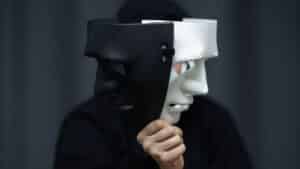 delito de suplantación de identidad